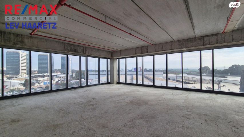 משרדים, החרש, הוד השרון