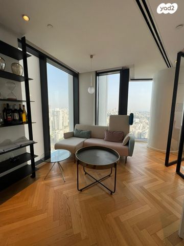 דרך מנחם בגין 156