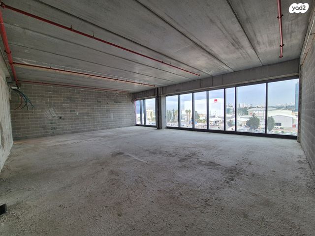 משרדים, החרש, הוד השרון