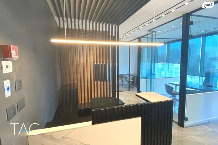 משרדים, דרך מנחם בגין 150, תל אביב יפו