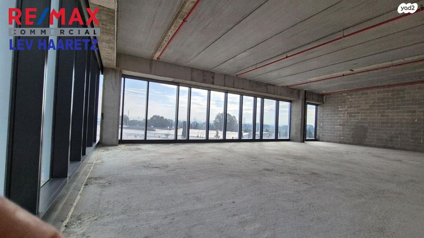 משרדים, החרש, הוד השרון