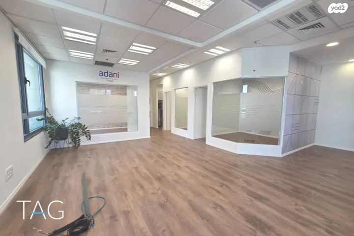 משרדים, מדינת היהודים, הרצליה