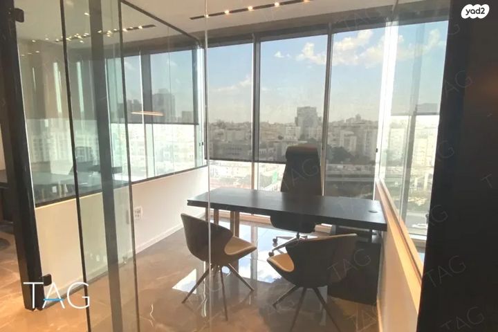 משרדים, דרך מנחם בגין 150, תל אביב יפו