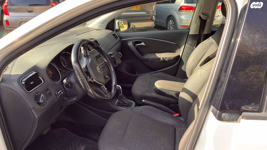 פולקסווגן פולו 