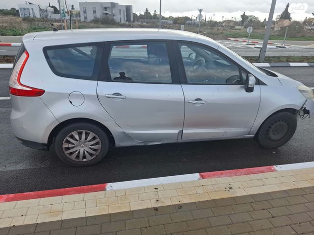 מודעת רכב רנו סניק