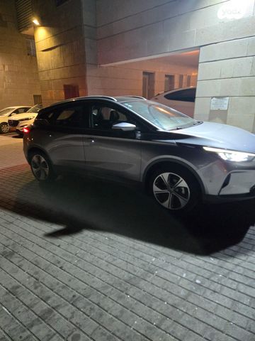 ג׳ילי Geometry C