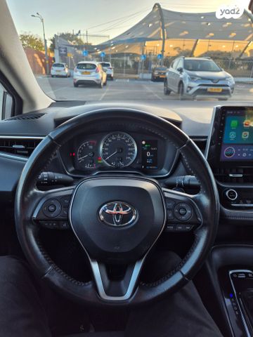 טויוטה קורולה