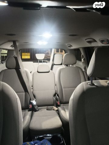 מודעת רכב קיה קרניבל