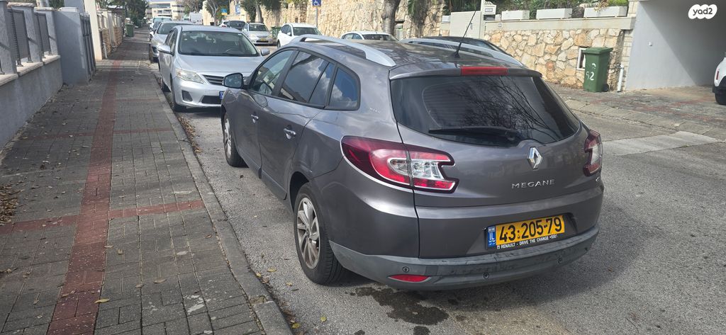 רנו מגאן