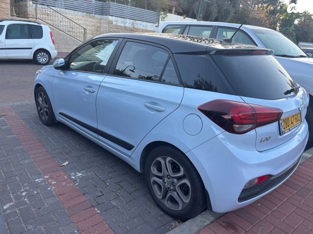 מודעת רכב יונדאי i20