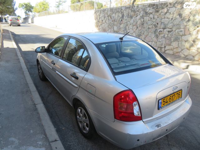 יונדאי אקסנט i25