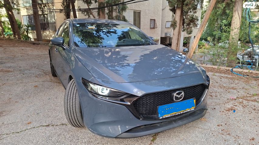 מודעת רכב מאזדה 3