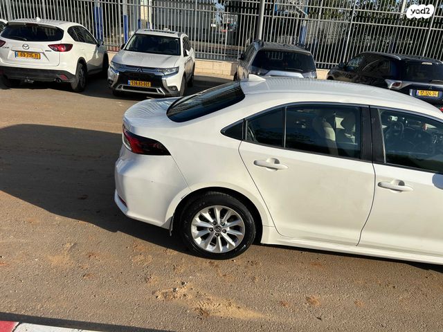 טויוטה קורולה