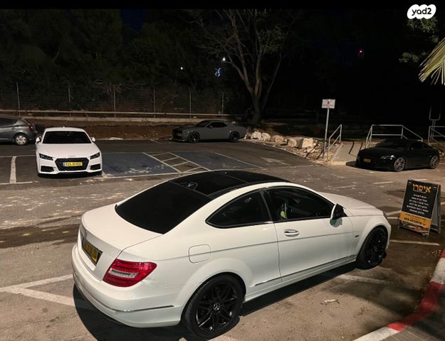 מודעת רכב מרצדס-בנץ C-class