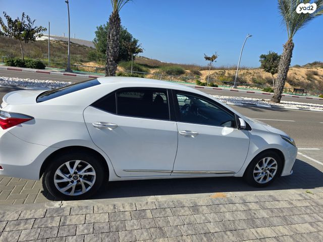 טויוטה קורולה