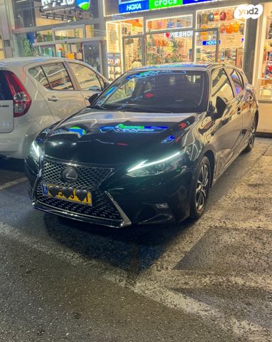 מודעת רכב לקסוס CT