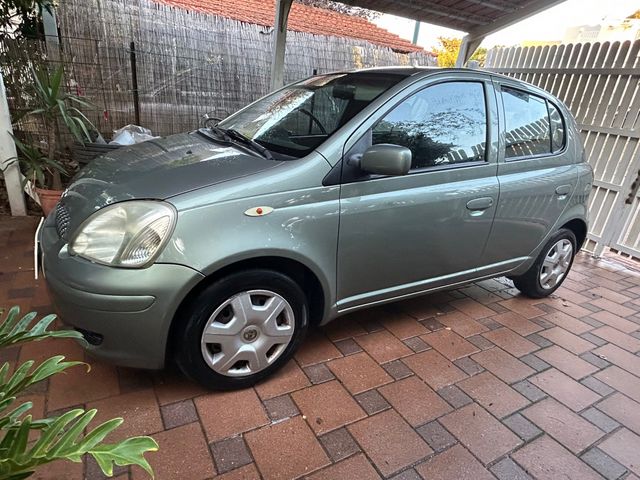 טויוטה יאריס