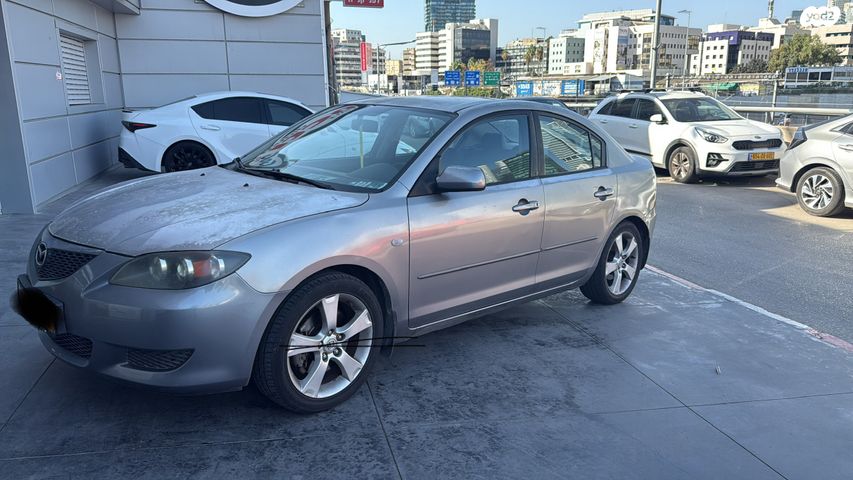 מודעת רכב מאזדה 3