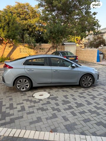 יונדאי איוניק