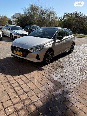 יונדאי i20