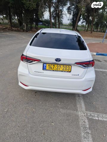 טויוטה קורולה