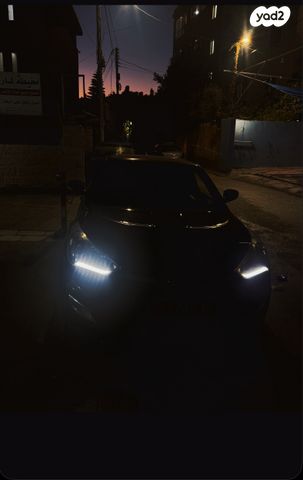 יונדאי ולוסטר