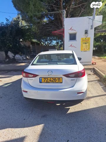 מודעת רכב מאזדה 3