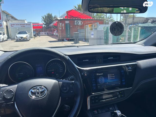 טויוטה אוריס