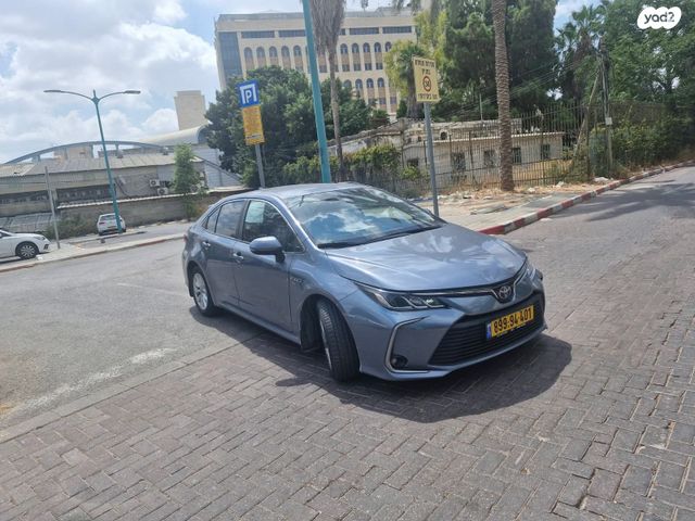 מודעת רכב טויוטה קורולה