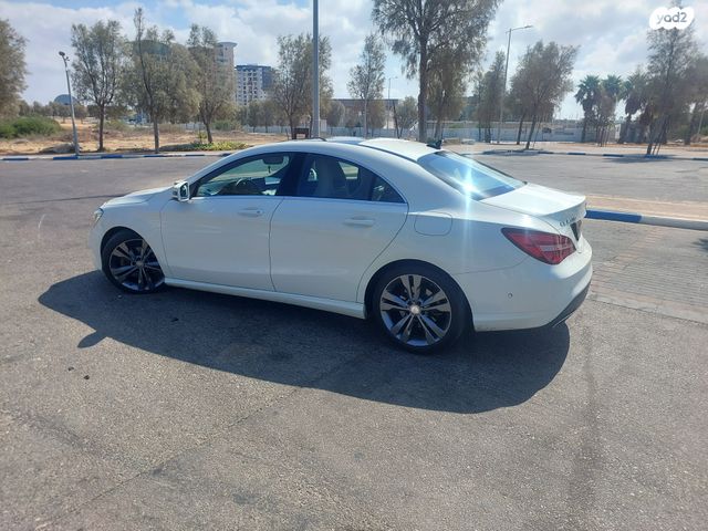 מודעת רכב מרצדס-בנץ CLA