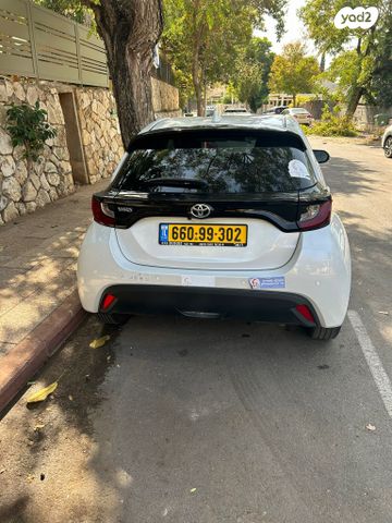 טויוטה יאריס