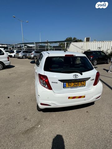 טויוטה יאריס