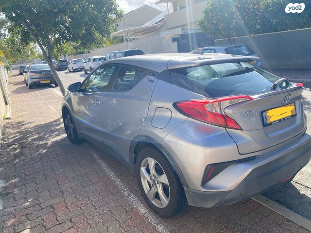 טויוטה C-HR