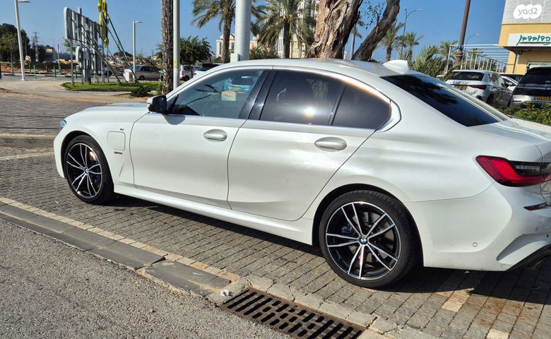 מודעת רכב ב מ וו סדרה 3