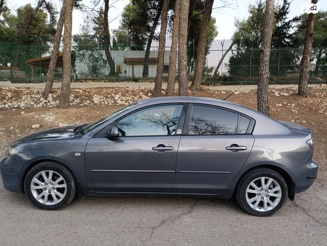 מודעת רכב מאזדה 3