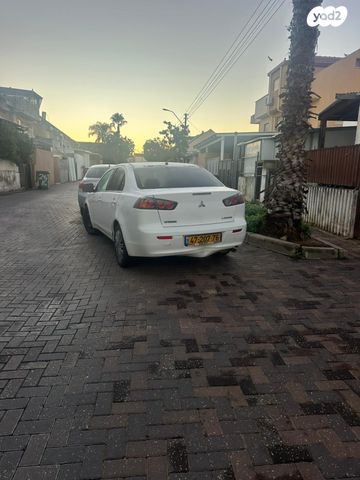 מודעת רכב מיצובישי לנסר