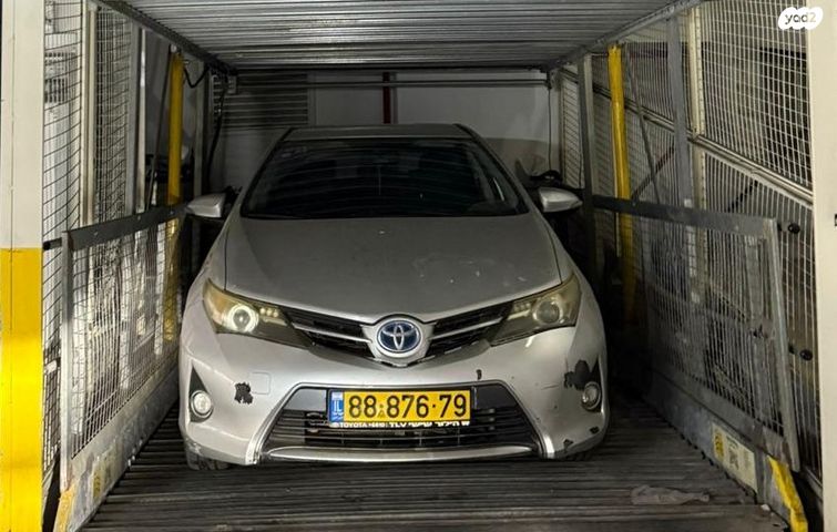 טויוטה אוריס