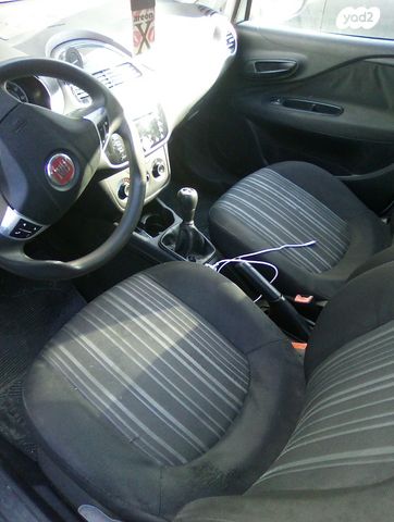 מודעת רכב פיאט פונטו