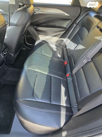 ג׳ילי Geometry C