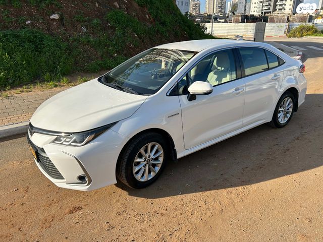 טויוטה קורולה