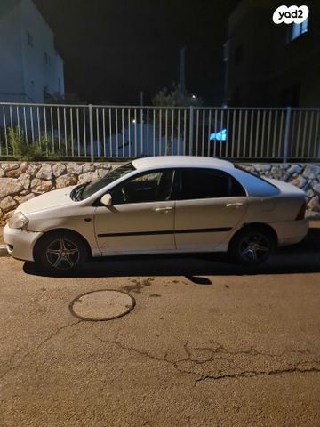 טויוטה קורולה