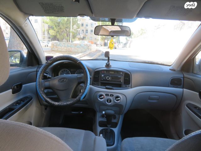 יונדאי אקסנט i25