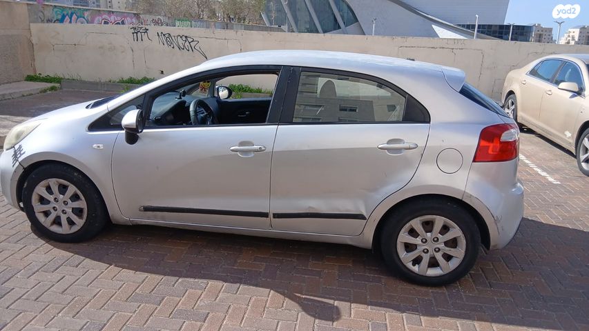 מודעת רכב קיה ריו