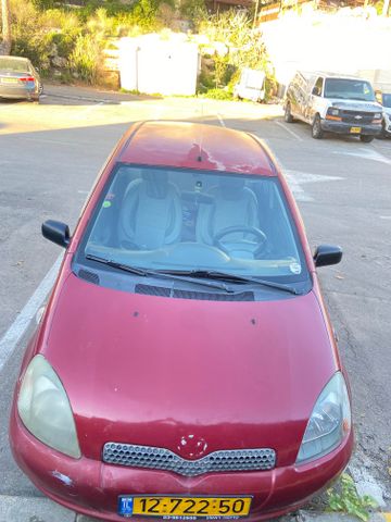 טויוטה יאריס