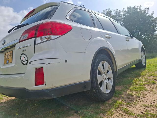 סובארו אאוטבק