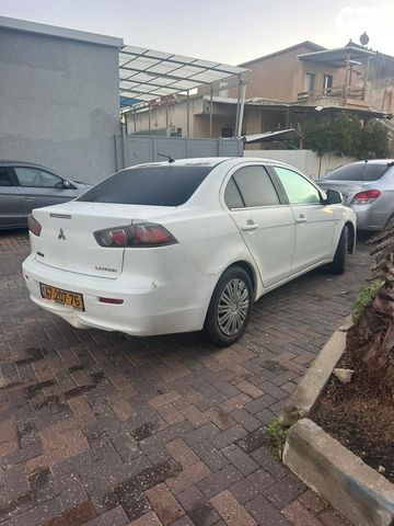 מיצובישי לנסר