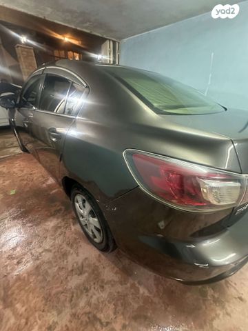 מודעת רכב מאזדה 3