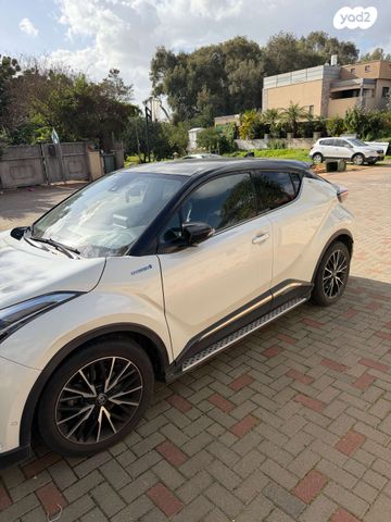 טויוטה C-HR