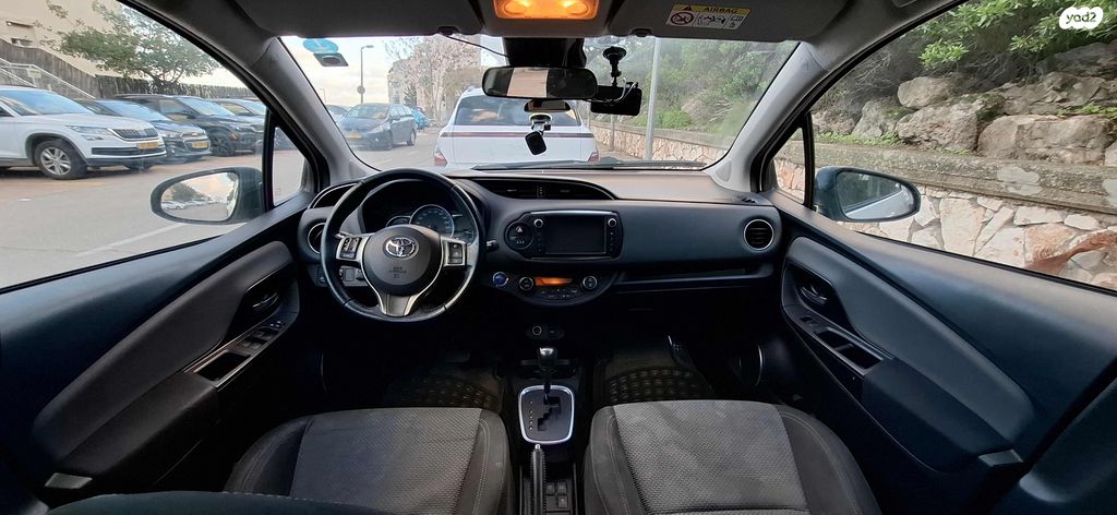 מודעת רכב טויוטה יאריס