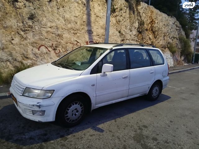 מיצובישי ספייס וואגן